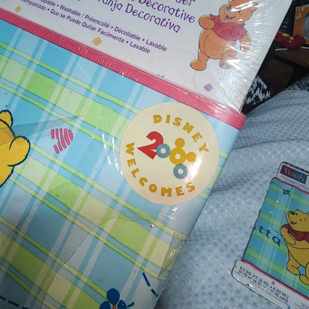 WINNIE THE POOH NWT VINTAGE GOTTA BEE ME SET OF 4 BORDER WALL